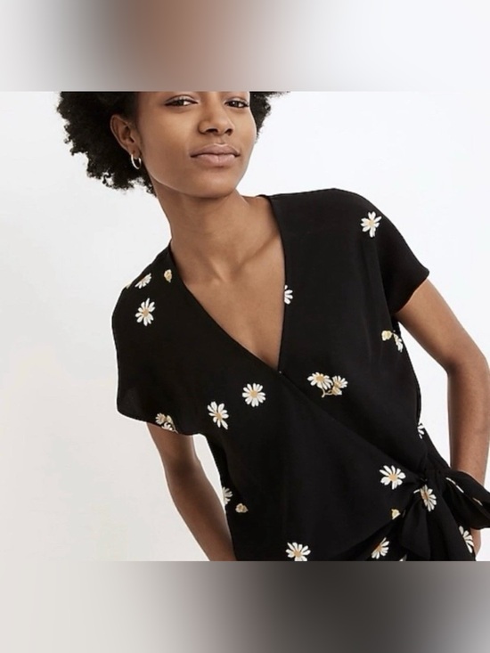 Madewell Tops - Madewell Daisy Floral Wrap Blouse S